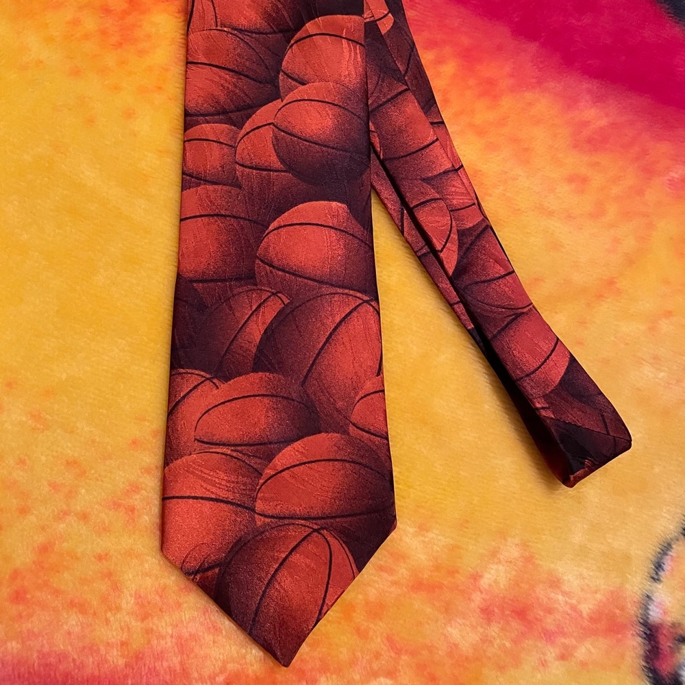 Silk tie “basketball”